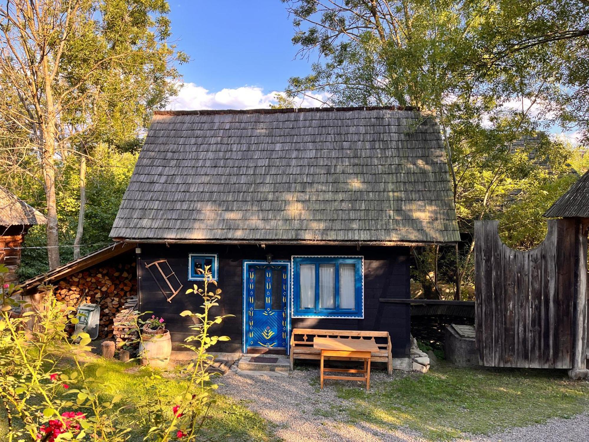 The Village Pension Breb Экстерьер фото