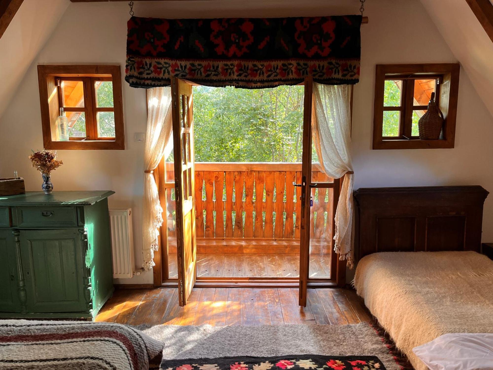 The Village Pension Breb Экстерьер фото